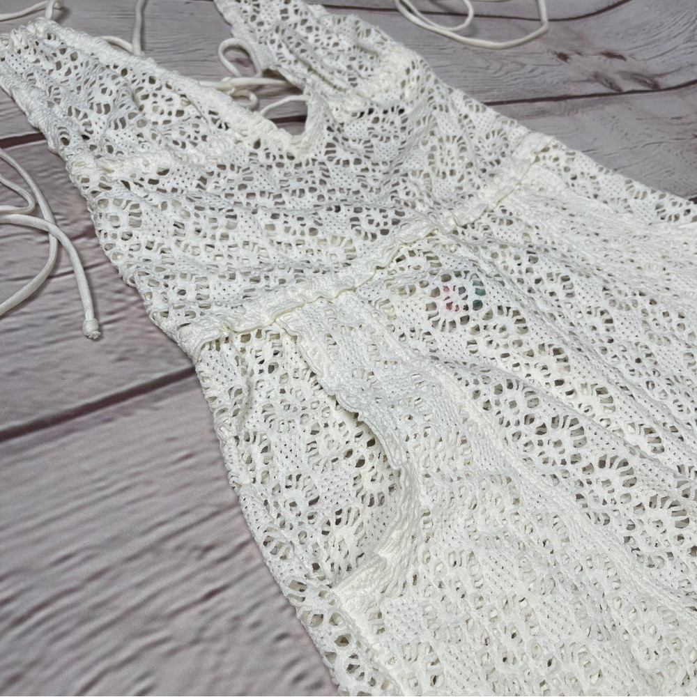 FREE PEOPLE Beach light crochet beige coverup jumpsuit, size M - Picture 3 of 16
